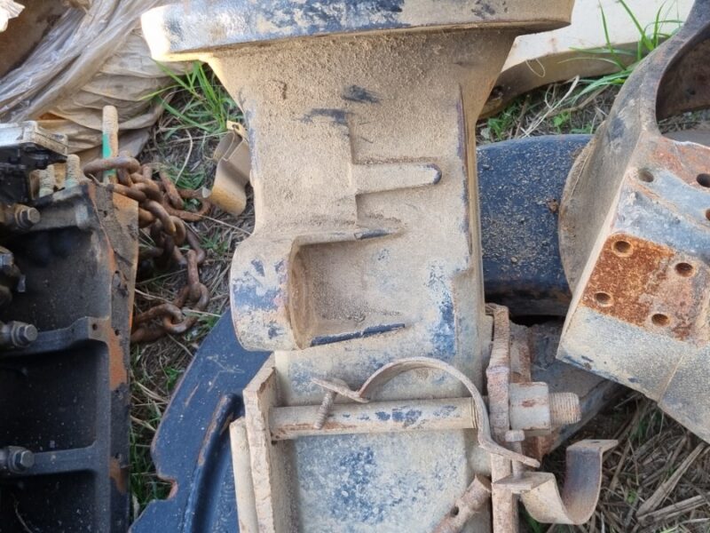 Trombeta lateral para aplicação no trator New Holland TL-75