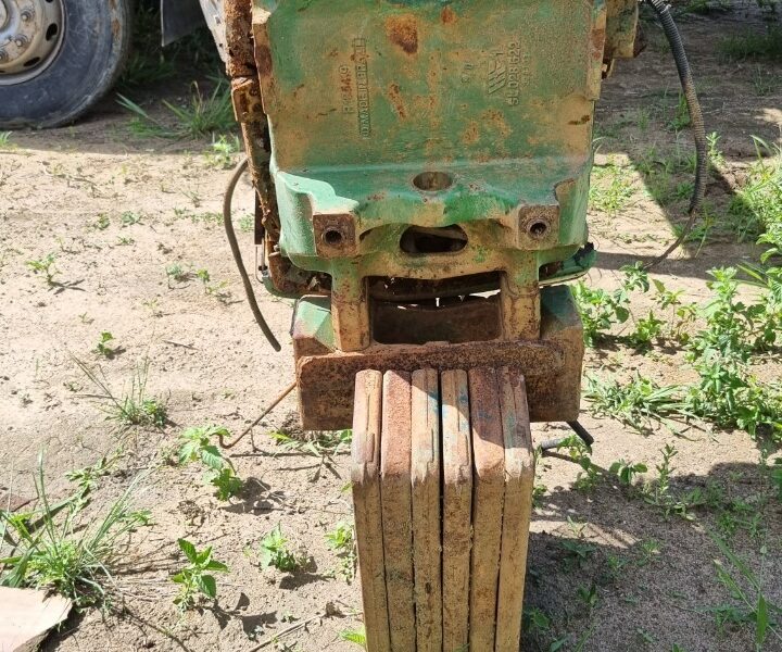 Mesa dianteira para aplicação nos tratores John Deere linha 5000