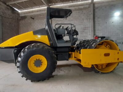 Rolo Compactador Volvo SD 105 F ano 2013 - Venda ou Locação
