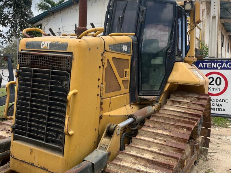 TRATOR DE ESTEIRAS MARCA CATERPILLAR MODELO D6N ANO 2014