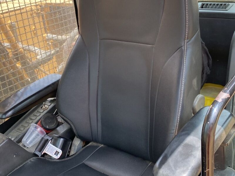 ESCAVADEIRA HIDRÁULICA MARCA CATERPILLAR MODELO 320D2L ANO 2017